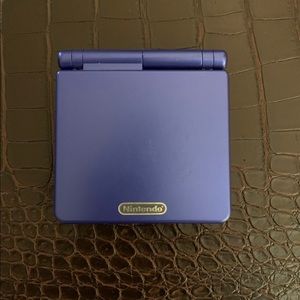 Vintage Gameboy Advance SP